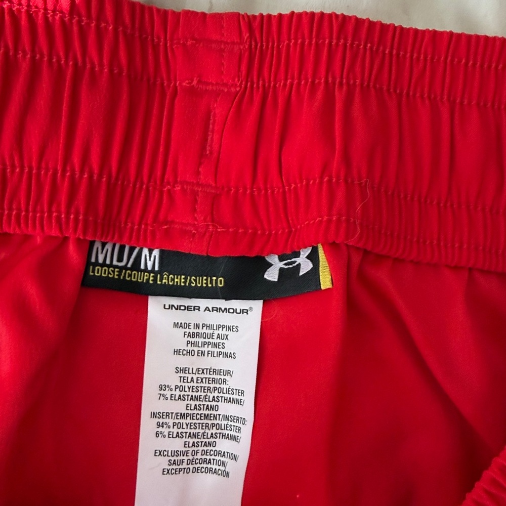 Wisconsin Under Armour‎ Bright Red Joggers - Picture 2 of 2